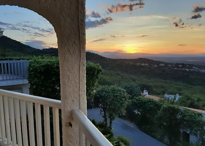Belle Maison Lila Jade Avec Superbe Vue à 180 Degrés Piscine Partagée Casa de Férias Laroque-des-Albères